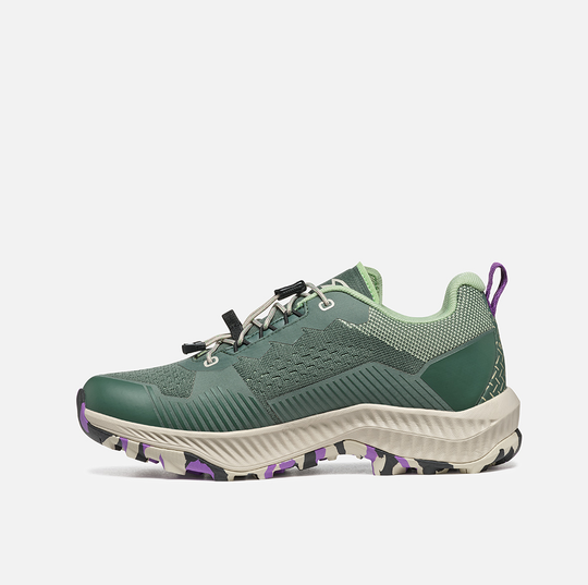 Lightweight waterproof hiking shoes 9.81 Pulse WP, ideal for fast-paced activities and daily use.
