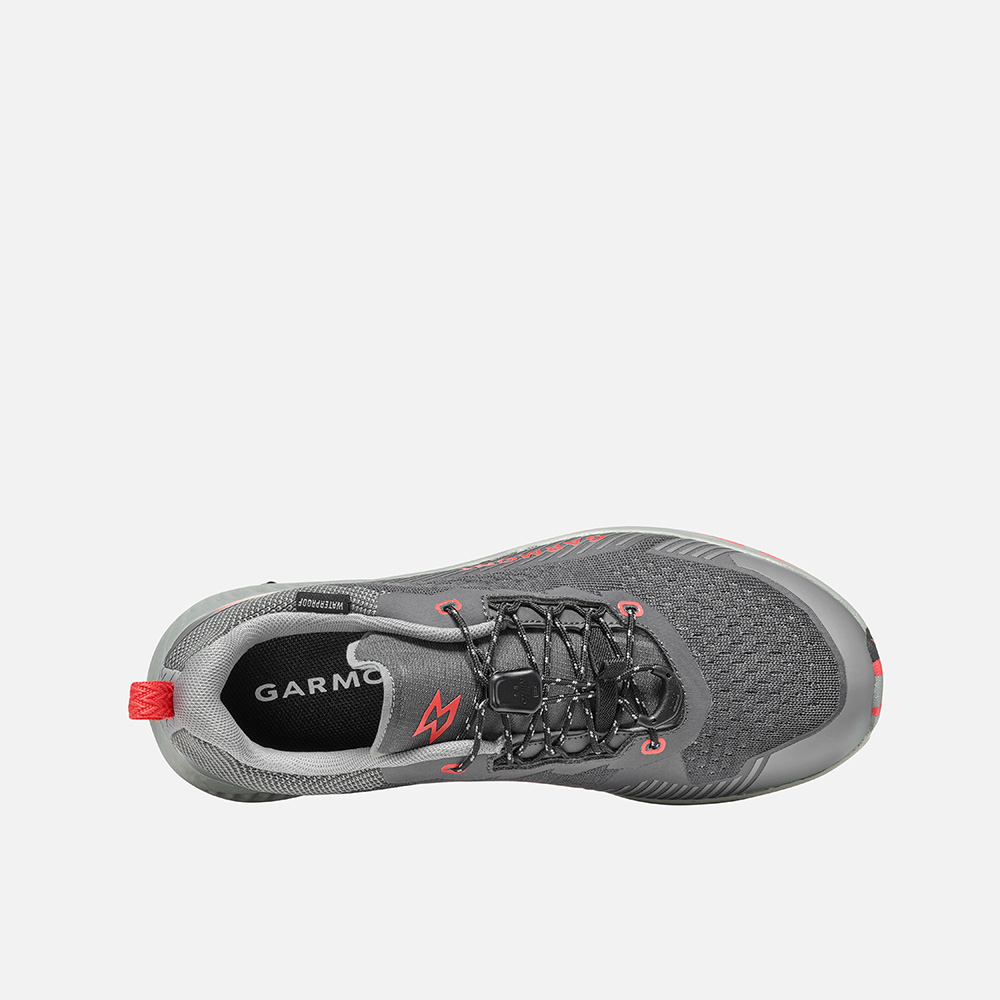 Lightweight waterproof hiking shoes, 9.81 Pulse WP, with recycled PET upper and fast-lace system.