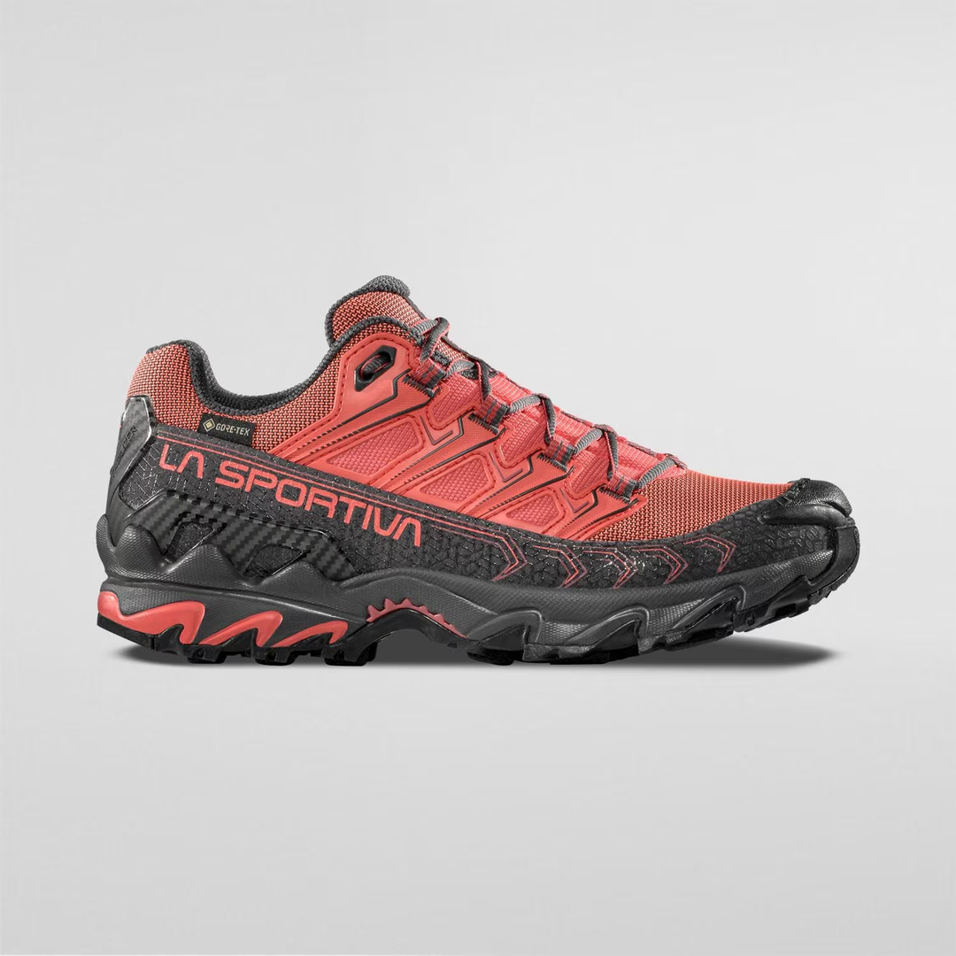 Ultra Raptor II Woman Gtx hiking shoe with GORE-TEX, red and black design.