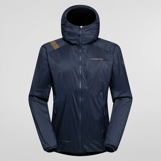 Across Lite Jkt M jacket, lightweight and compressible, ideal for hiking and high-intensity mountain activities with windproof fabric and ergonomic hood.