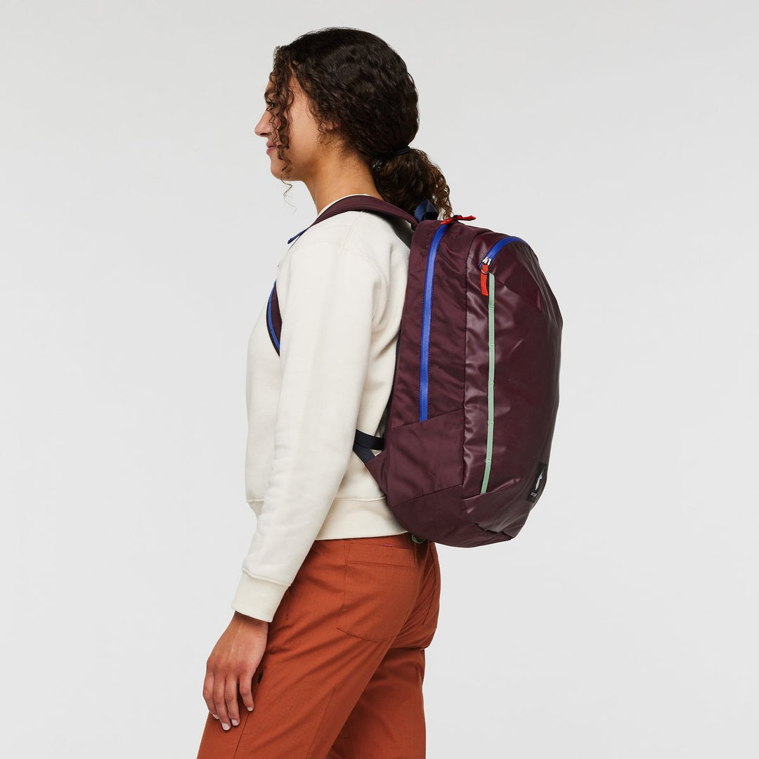 Vaya 18L Backpack, Cada Dia - Blogside