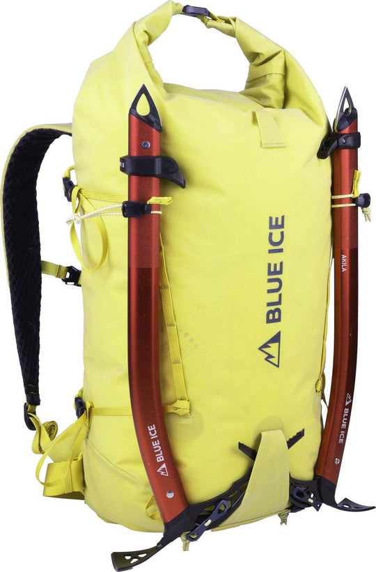 Zaino tecnico Blue Ice Warthog 30L impermeabile e resistente per alpinismo e escursioni in montagna