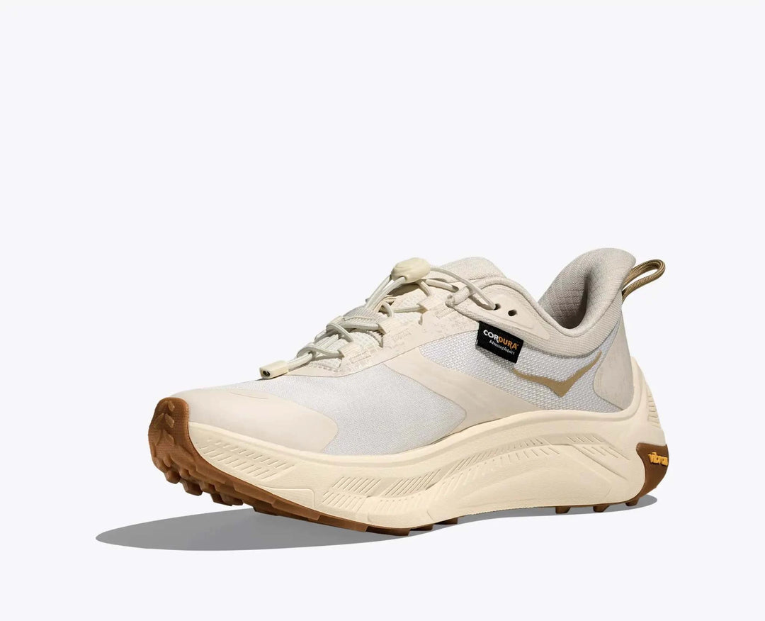 Transport 2 sustainable hiking shoe with recycled materials and quick elastic lacing