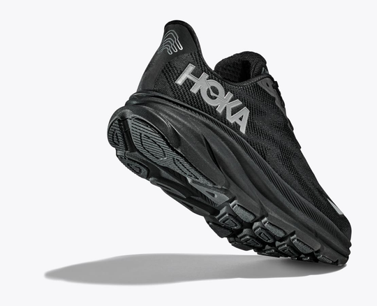 Clifton 9 Gtx running shoe with GORE-TEX, black mesh, and enhanced traction sole.
