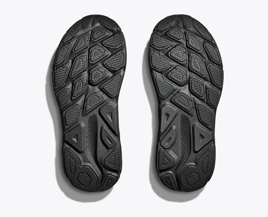 Sole tread of Clifton 9 GTX running shoes with enhanced traction design.