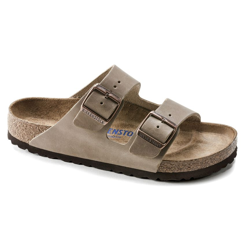 Arizona SFB Oiled Leather Calzata Stretta sandal with suede leather upper and adjustable metal buckles.