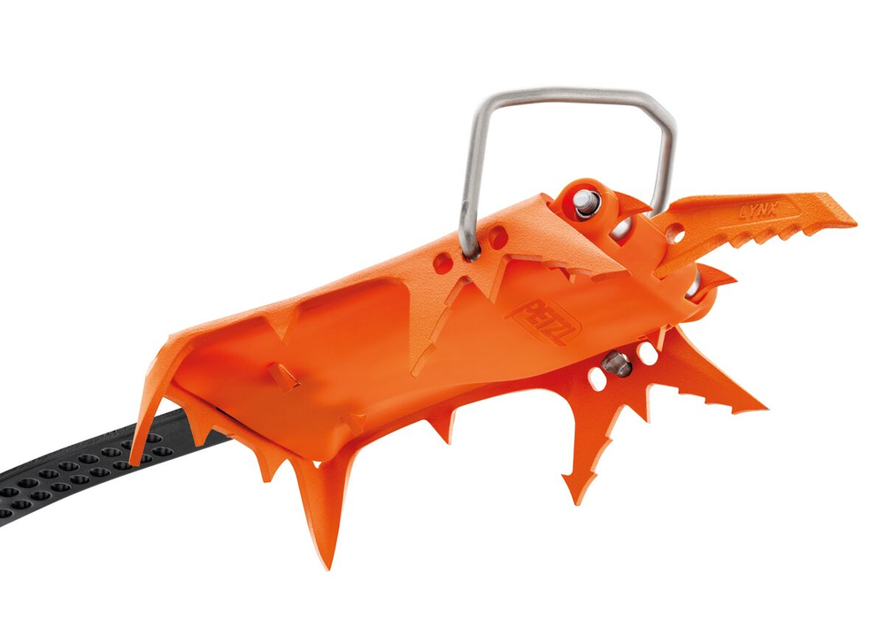Ramponi Petzl Dart arancioni con sistema di attacco LEVERLOCK FIL per arrampicata su ghiaccio.