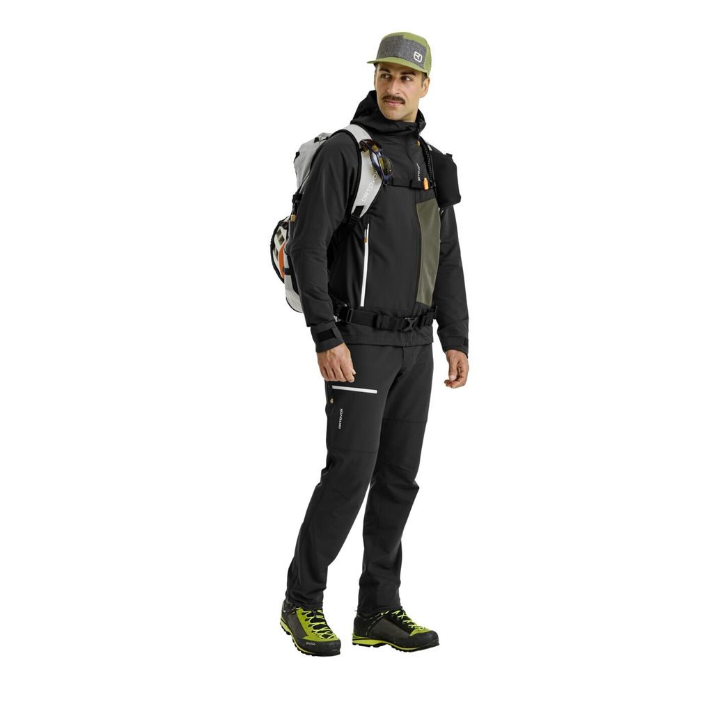 Versatile Traverse Pure 30 backpack for alpine adventures, eco-friendly design with recycled materials.