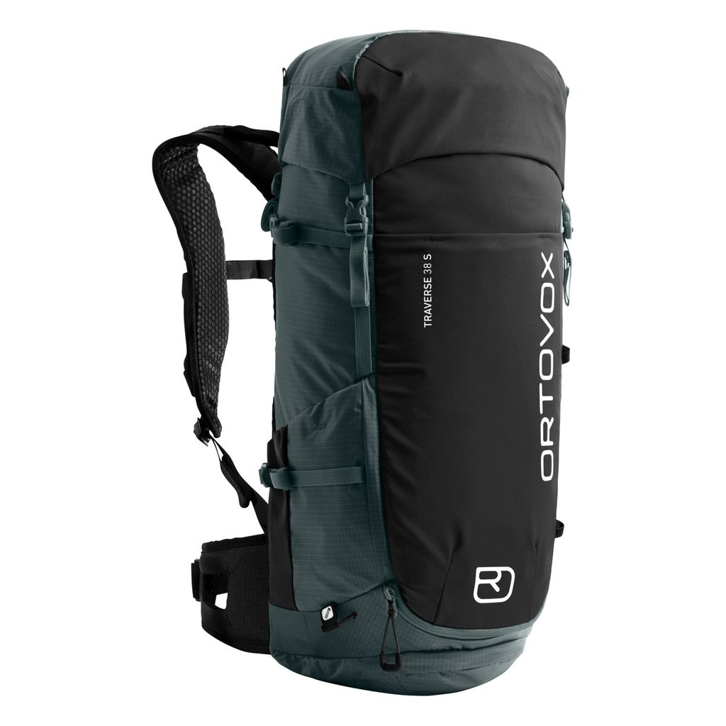 Backpack Traverse 38 S for multi-day alpine hikes, featuring ergonomic straps, excellent load distribution, and eco-friendly recycled materials.
