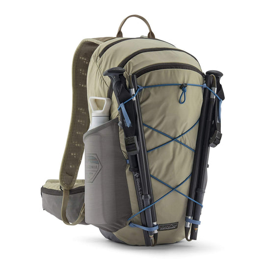 Terravia Pack 22L backpack, durable recycled nylon, breathable straps, 22-liter capacity.