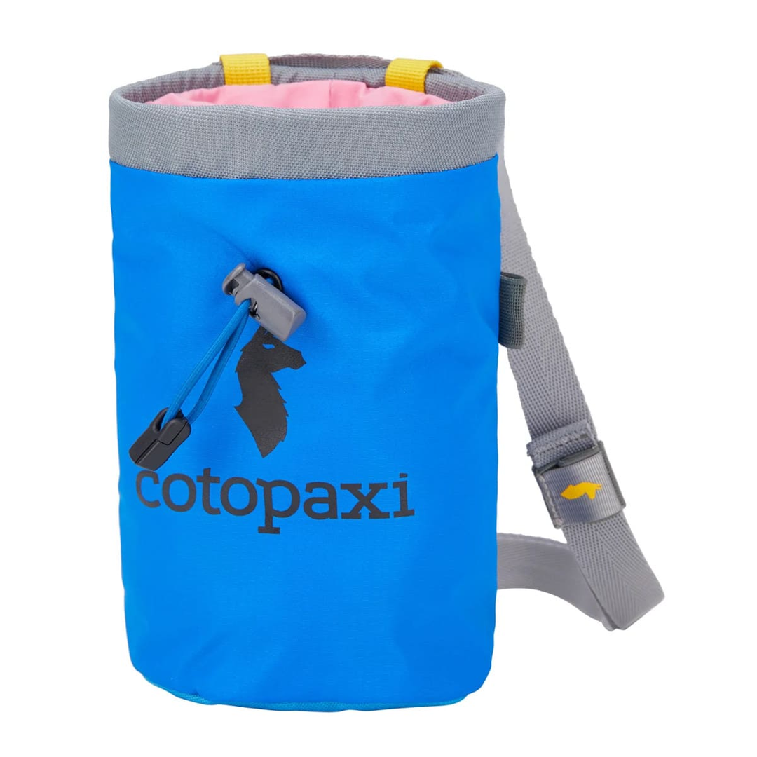 Halcon Chalk Bag with adjustable drawstring closure, soft fleece lining, brush holder, recycled nylon.