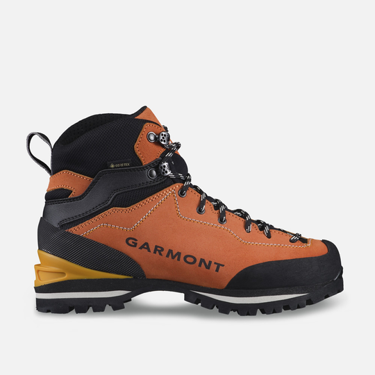 Semi-ramponable Ascent Gtx Wmn mountaineering boots, ideal for climbing and via ferrata, with waterproof suede leather upper and rubber inserts.