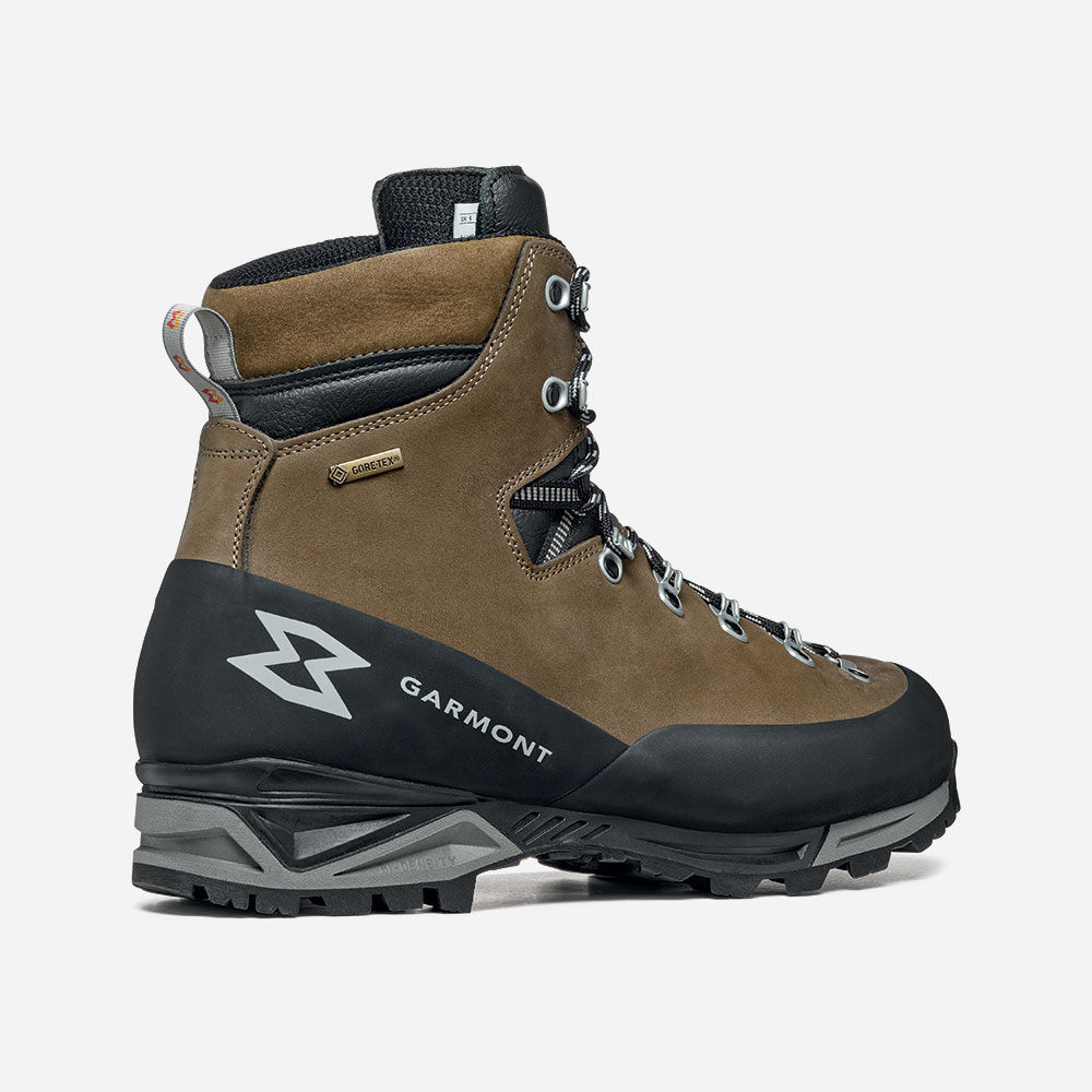 Pinnacle Trek Gtx mountain boots, waterproof nubuck leather, ideal for backpacking and trekking.