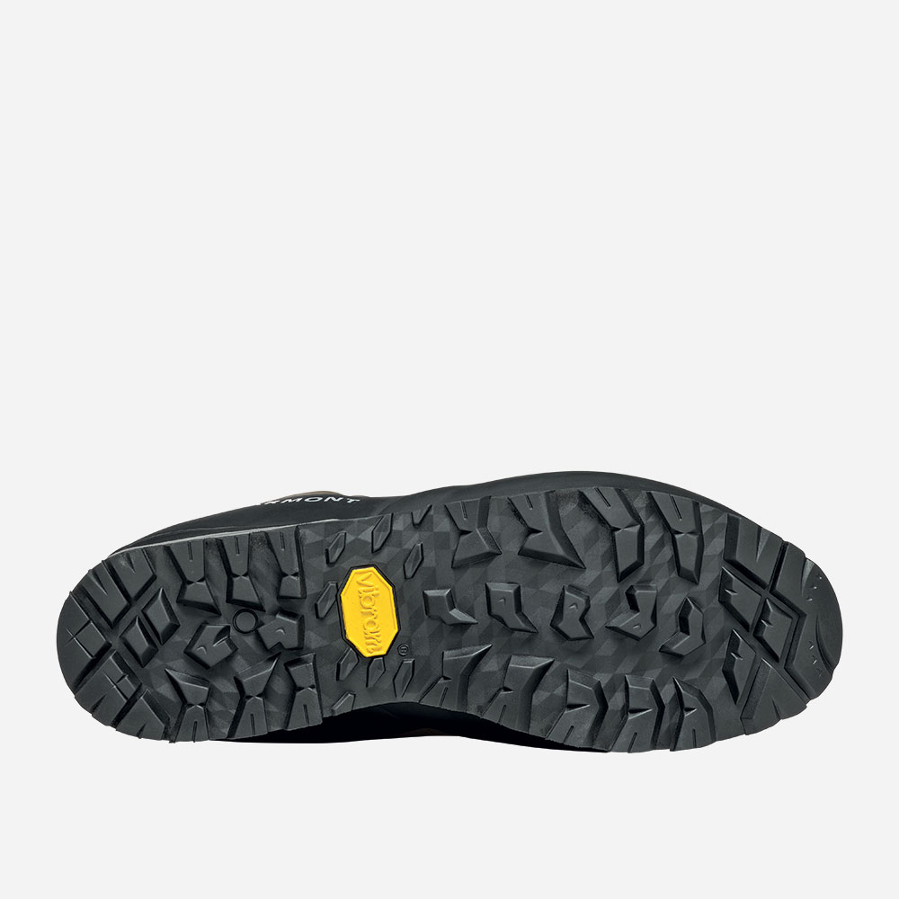 Pinnacle Trek Gtx mountain boot with durable sole, ideal for backpacking and trekking.
