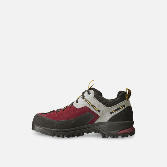 Scarpe basse Dragontail Tech Gtx Wms per avvicinamento tecnico, impermeabili, in pelle scamosciata con allacciatura estesa.