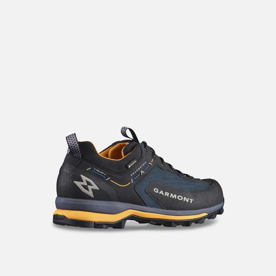 Synthetic trekking shoes Dragontail Synth Gtx for mixed terrain and via ferrata.