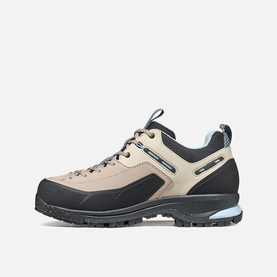 Dragontail Tech Geo Wms hiking shoe with eco-friendly microfibra ACBC FreeBio, abrasion-resistant design, and extended lacing for high mountain excursions.