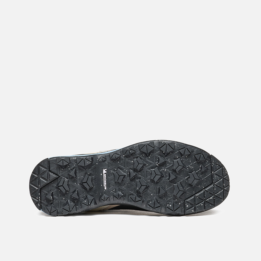 Dragontail Tech Geo Wms hiking shoe with durable sole for mountain excursions.