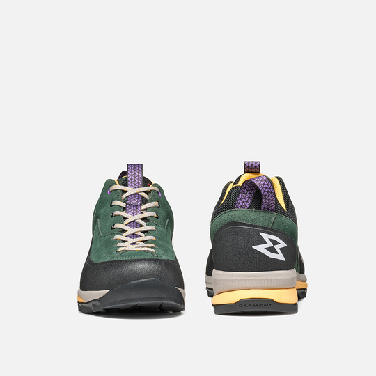 Scarpe basse da montagna Dragontail Wms in pelle scamosciata verde con allacciatura estesa.