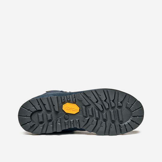 Lagorai II Gtx lightweight trekking boots with waterproof suede leather upper and durable sole.