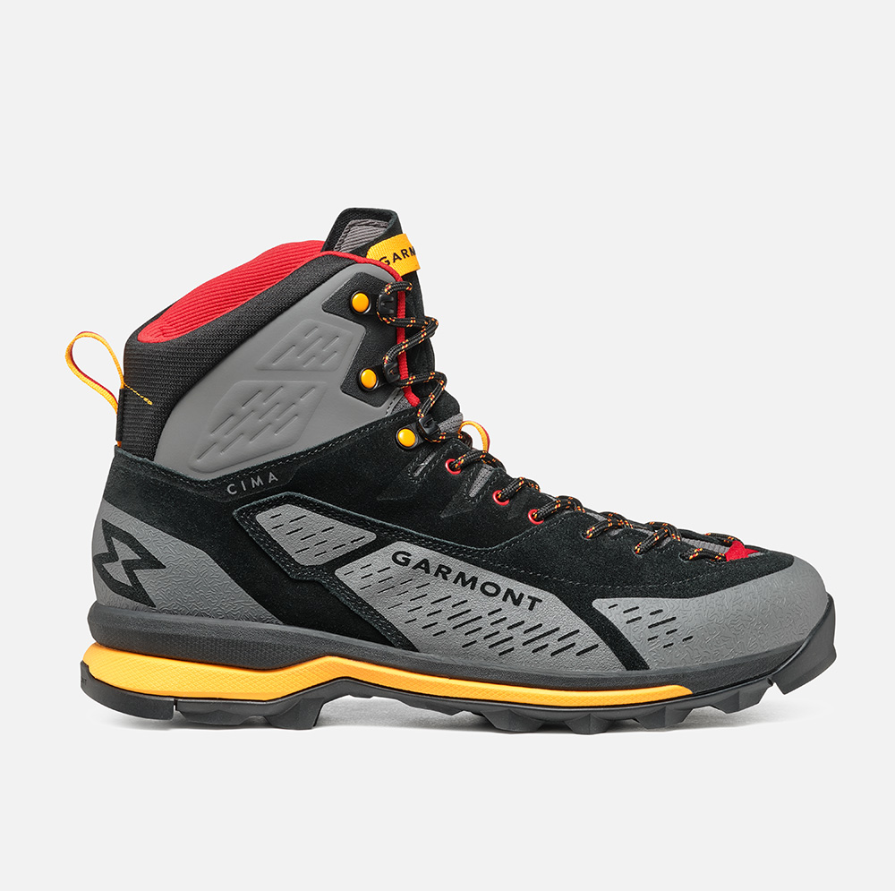 Lightweight Cima WP trekking boots with suede upper and rubber sole.