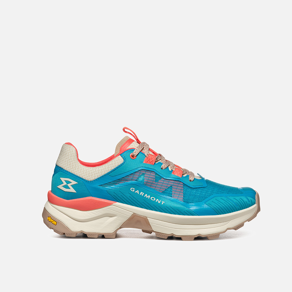 Lightweight 9.81 Engage hiking shoes with breathable mesh and EVA midsole.