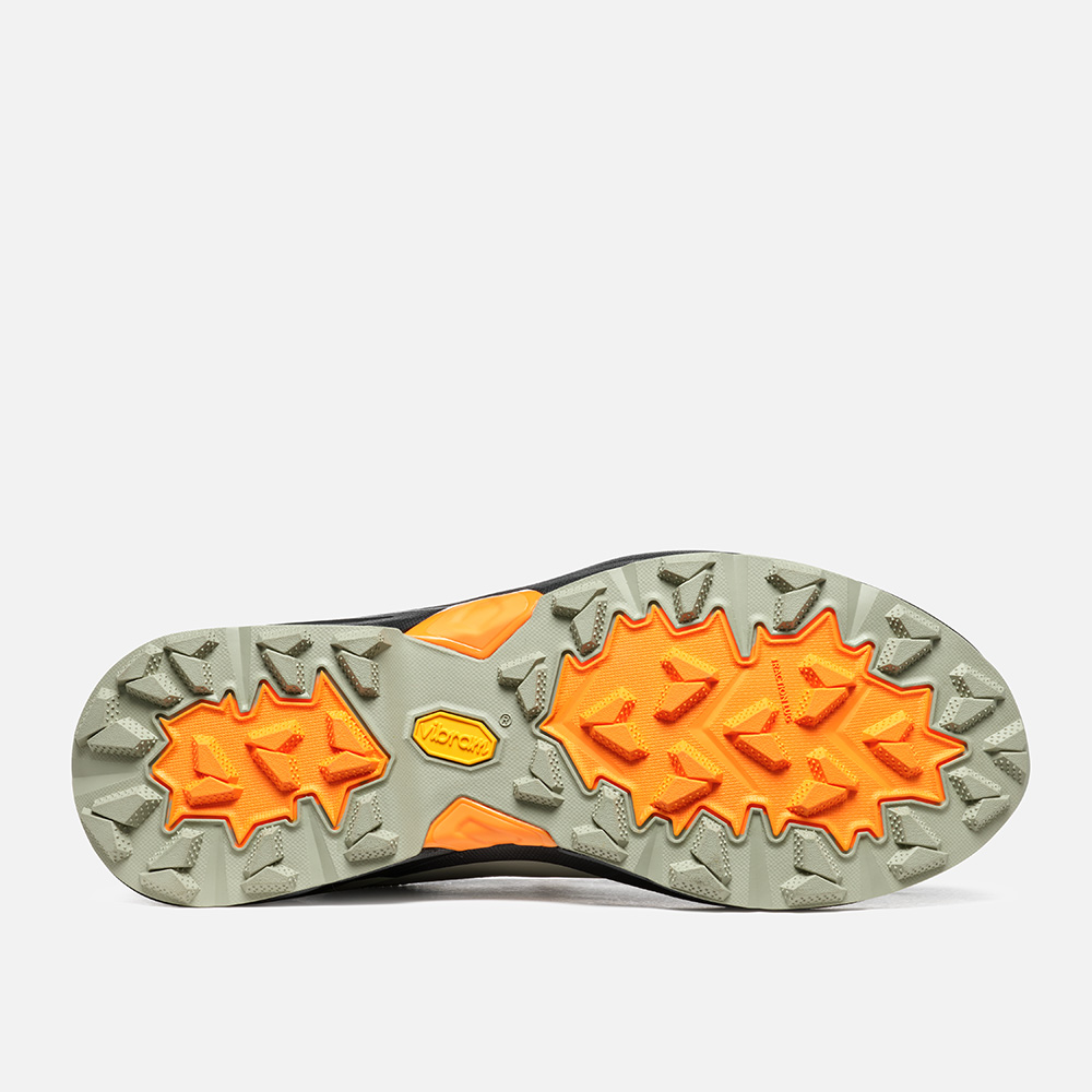 Sole of 9.81 Engage Gtx hiking shoe with orange and gray tread pattern.