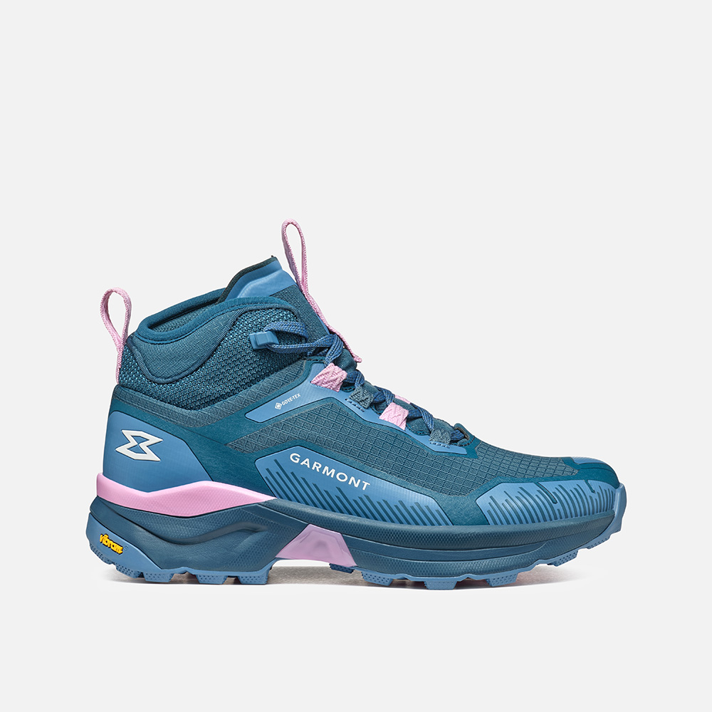 Lightweight blue hiking shoes with breathable mesh upper and EVA midsole.