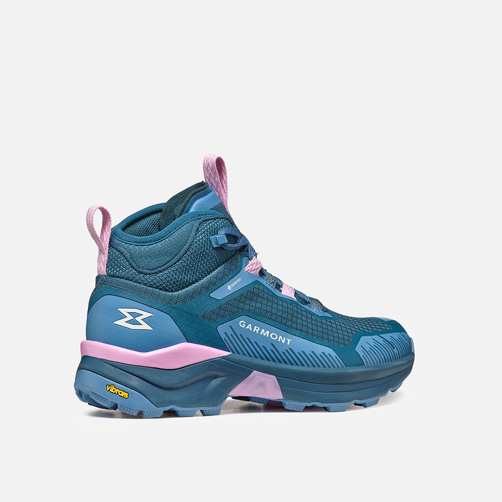 Lightweight hiking shoe for fast-paced activities on rough terrain, featuring recycled polyester mesh upper, EVA midsole, G-WRAP stability, and 50% recycled Ortholite® insole.