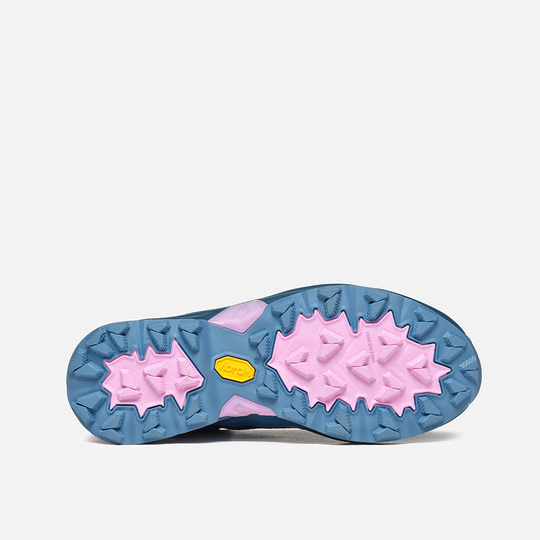 Lightweight women's hiking shoes with recycled polyester mesh upper, Eva midsole, and G-WRAP technology for stability.