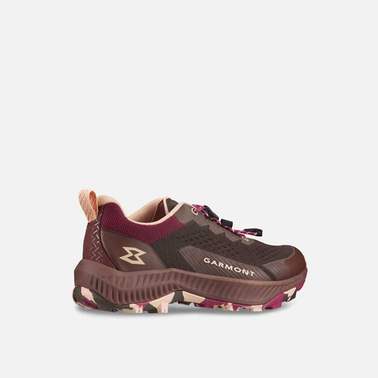 Lightweight 9.81 Pulse Wms hiking shoes made from recycled materials with Fast-lace system.