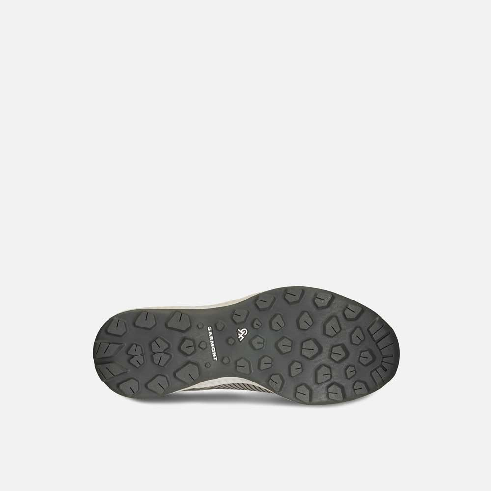 Lightweight hiking shoes with recycled PET upper, sugarcane EVA midsole, and Fast-lace system, 9.81 Pulse.