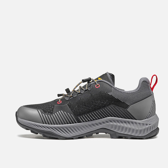 Lightweight, waterproof 9.81 Pulse WP hiking shoes with recycled PET upper and fast-lace system.