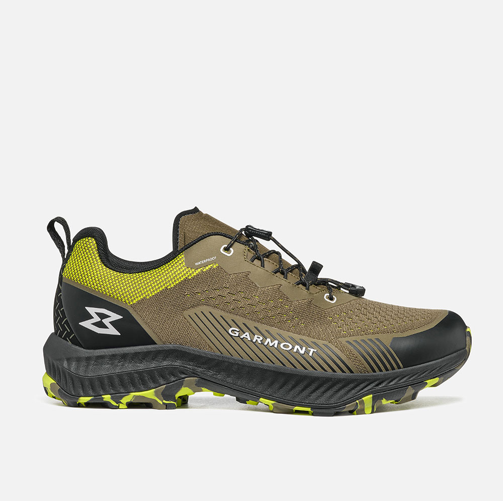 Lightweight waterproof hiking shoes, 9.81 Pulse WP, with recycled PET upper and G-DRY membrane.