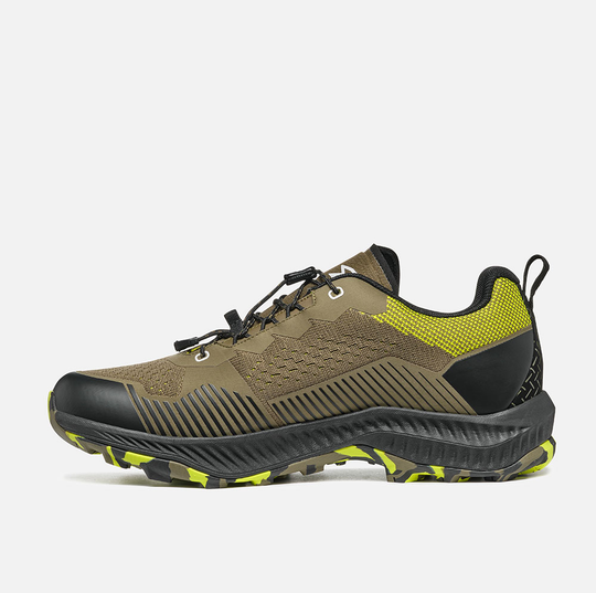 Lightweight waterproof hiking shoe, 9.81 Pulse WP, with recycled PET upper and G-DRY membrane.