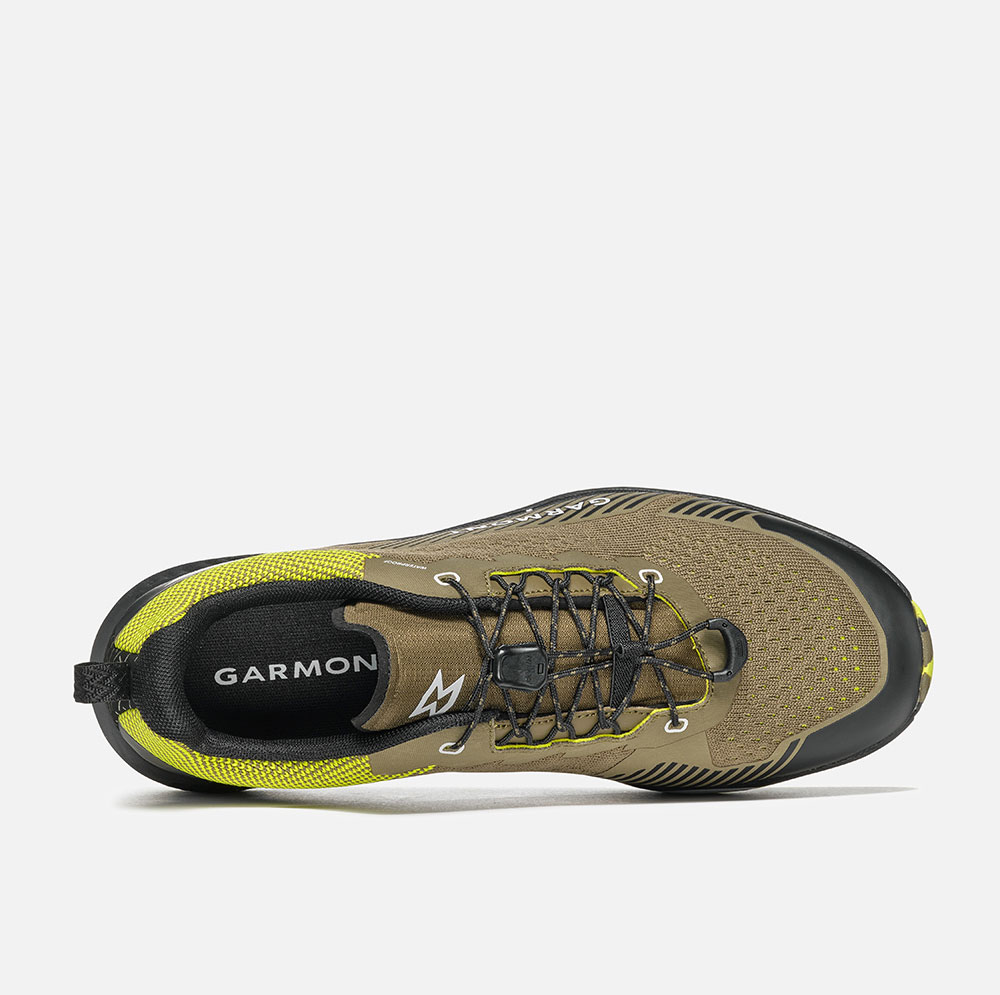 Lightweight, waterproof 9.81 Pulse WP hiking shoe with synthetic PET recycled upper.