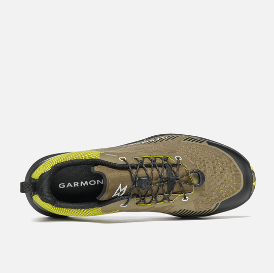 Lightweight, waterproof 9.81 Pulse WP hiking shoe with synthetic PET recycled upper.