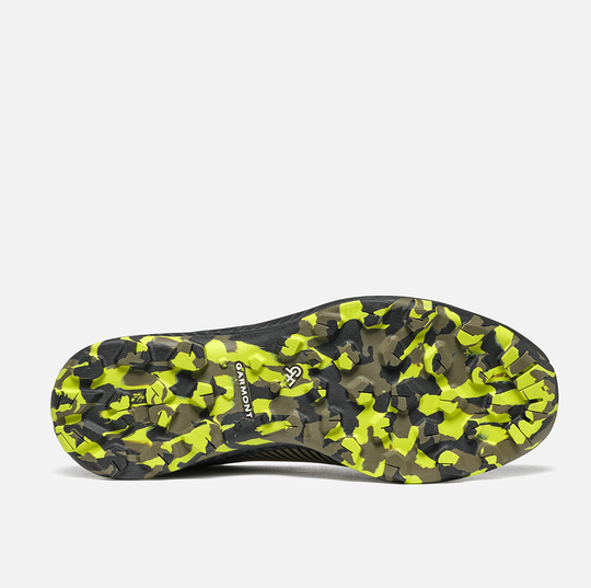 Lightweight, waterproof hiking shoe sole in camo pattern, 9.81 Pulse WP.