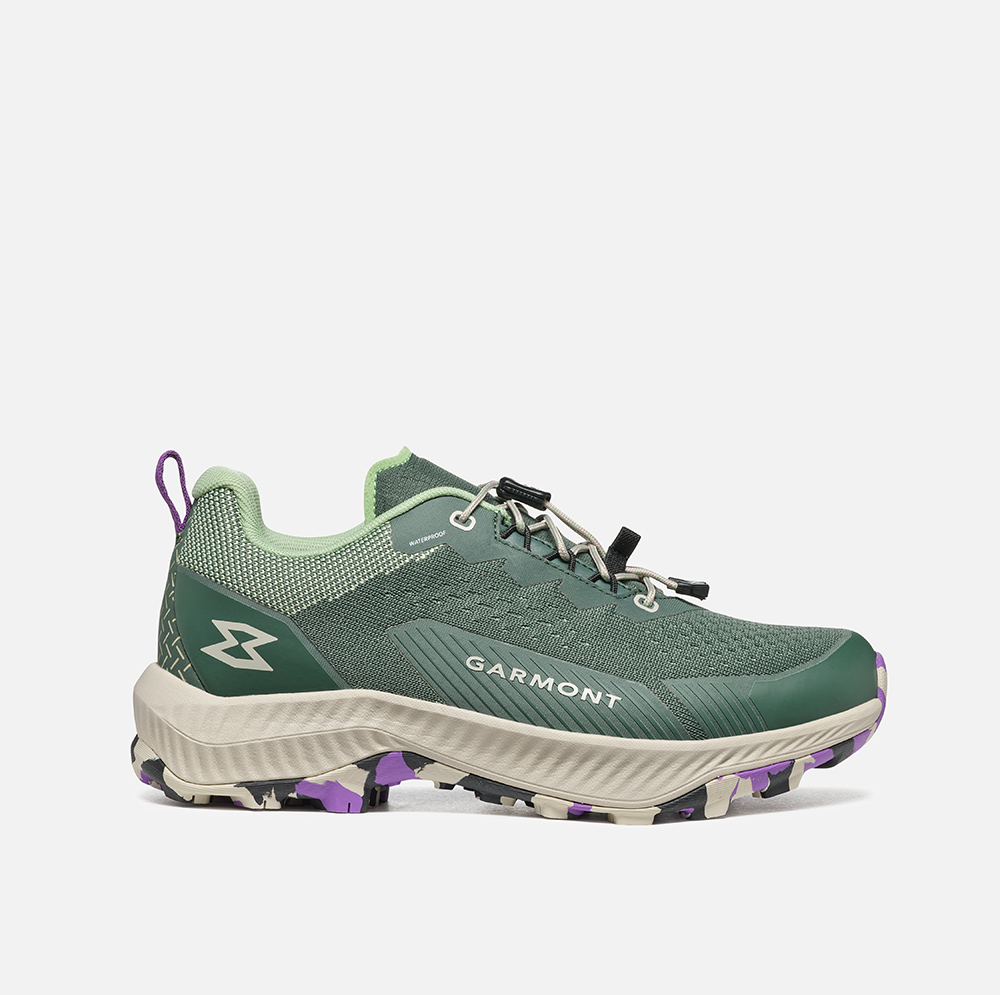 Lightweight, waterproof hiking shoes, 9.81 Pulse WP Wms, with recycled synthetic upper and G-DRY membrane.
