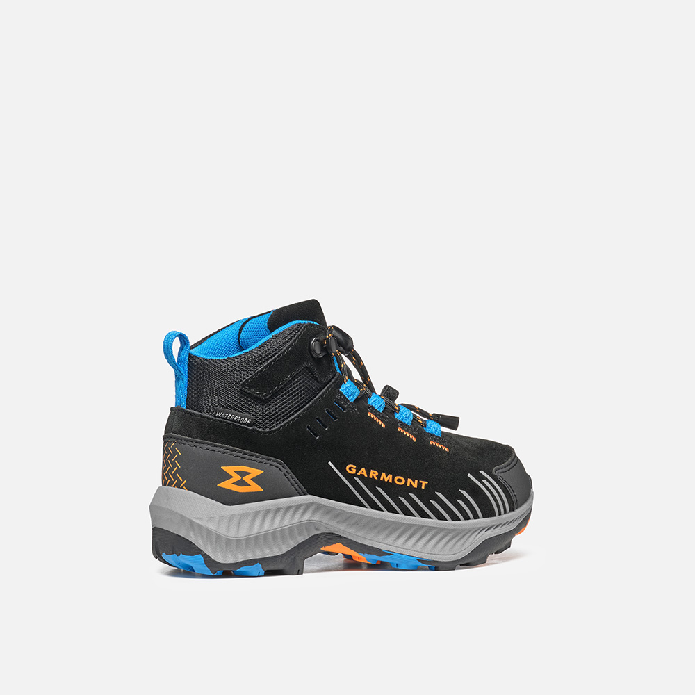 Waterproof trekking boots for kids with suede upper, microfiber reinforcements, and fast-lace system.