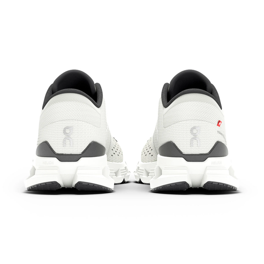 Ultra-flexible Cloud X 4 W training shoes with breathable mesh upper, star lacing, ideal for HIIT workouts.