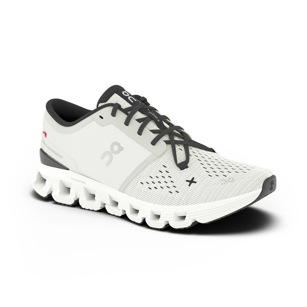 Ultra-flexible Cloud X training shoe with breathable mesh upper and star lacing.