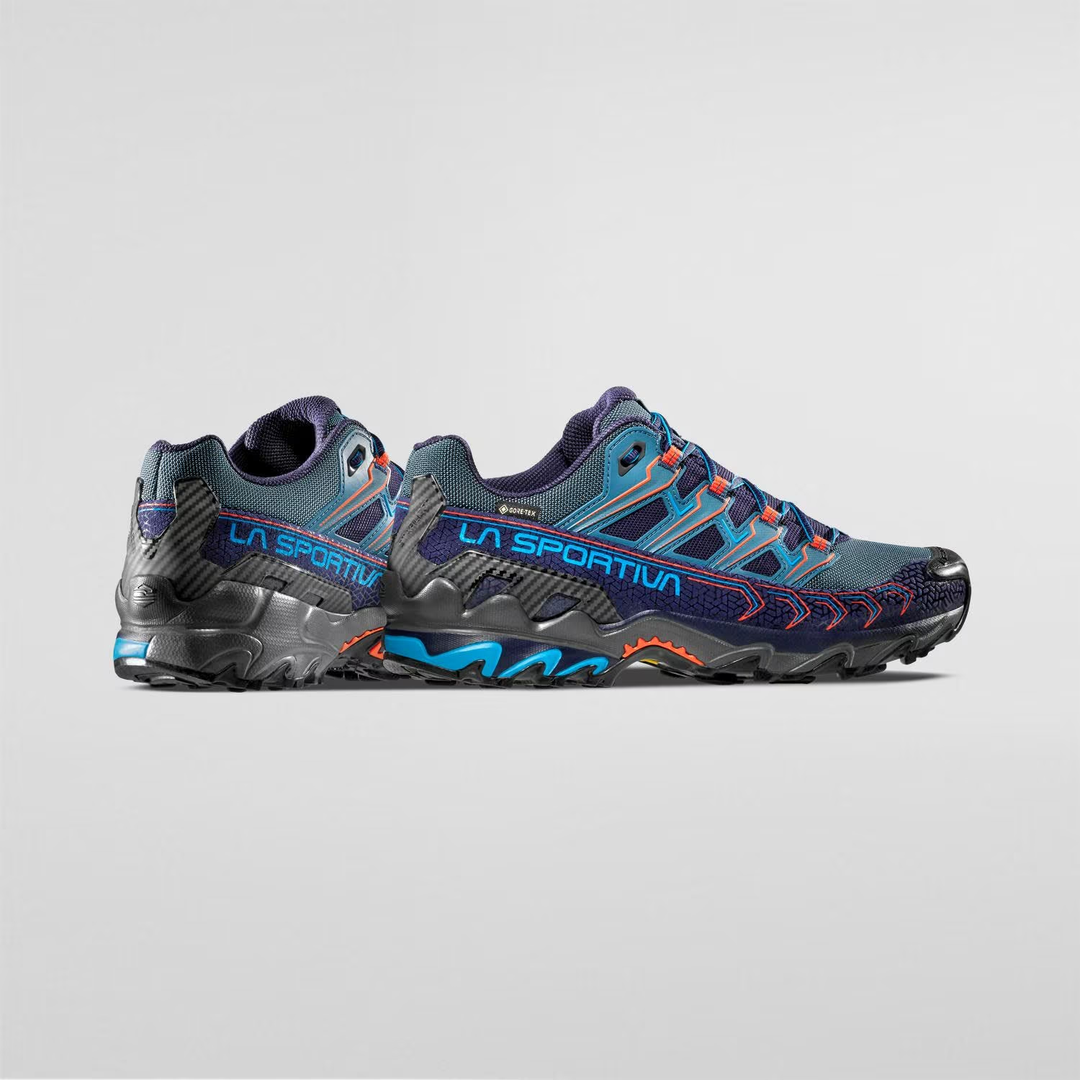 Ultra Raptor II Gtx mountain hiking shoes with GORE-TEX, ideal for cold weather off-road adventures, side view.