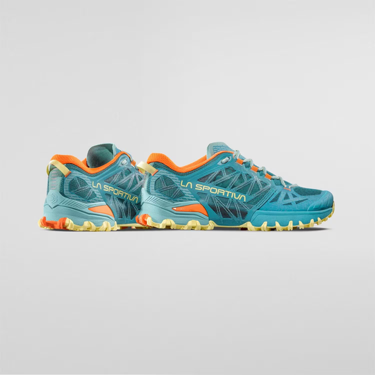 Bushido III Woman trail running shoes with FriXion® Red sole, aggressive design, and breathable panels.