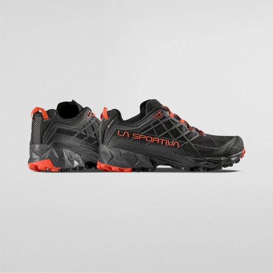 Trail running shoes Akyra II Gtx with rugged sole and black-red design.
