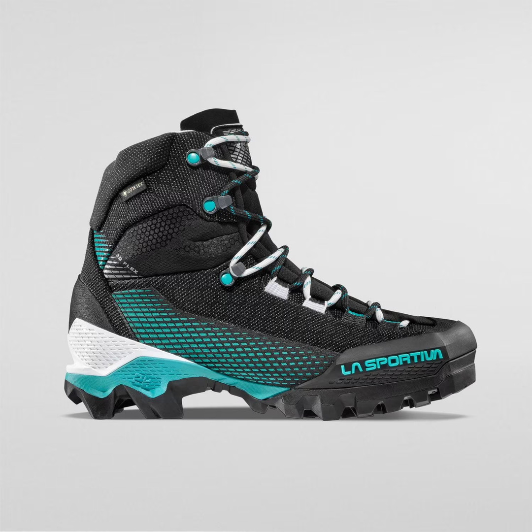 Scarpone tecnico Aequilibrium ST Woman GTX per escursionismo leggero e vie ferrate con suola Vibram e GORE-TEX