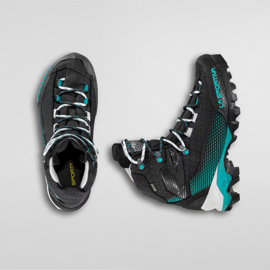 Scarpone tecnico leggero Aequilibrium ST GTX per escursionismo e vie ferrate con suola Vibram e protezione GORE-TEX