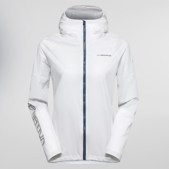 Lightweight waterproof Pocketshell Jkt W with adjustable hood for trail running.