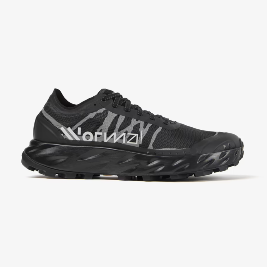 Kjerag Brut shoe with 6.5 mm grip lugs for challenging terrains.