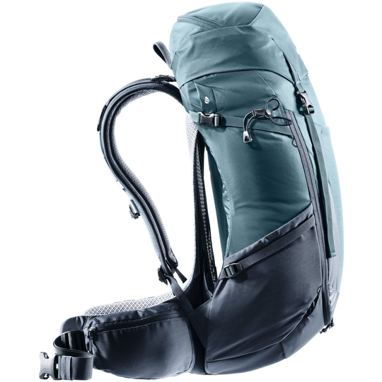 Backpack Futura 26 with Aircomfort system, ergonomic design, and adjustable straps.